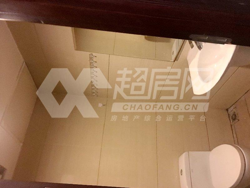 创富大厦出租房厨房及卫生间