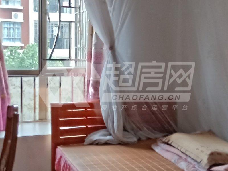 粤顺豪庭二手房卧室