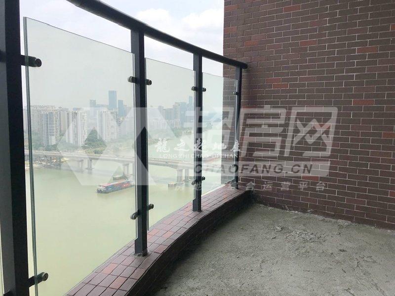 凯蓝滨江二手房露台