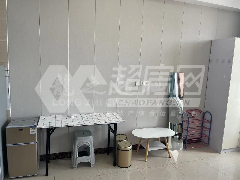 东联大厦二手房客厅