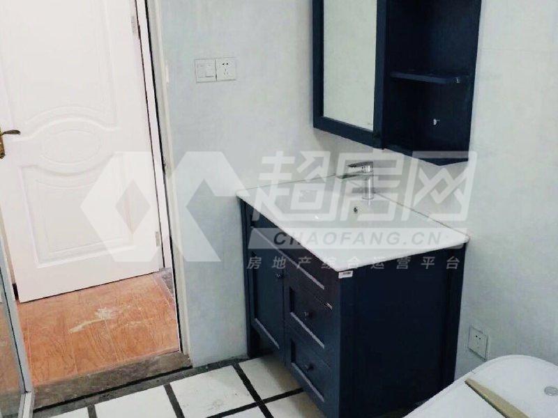 尚悦名都花园出租房厨房及卫生间