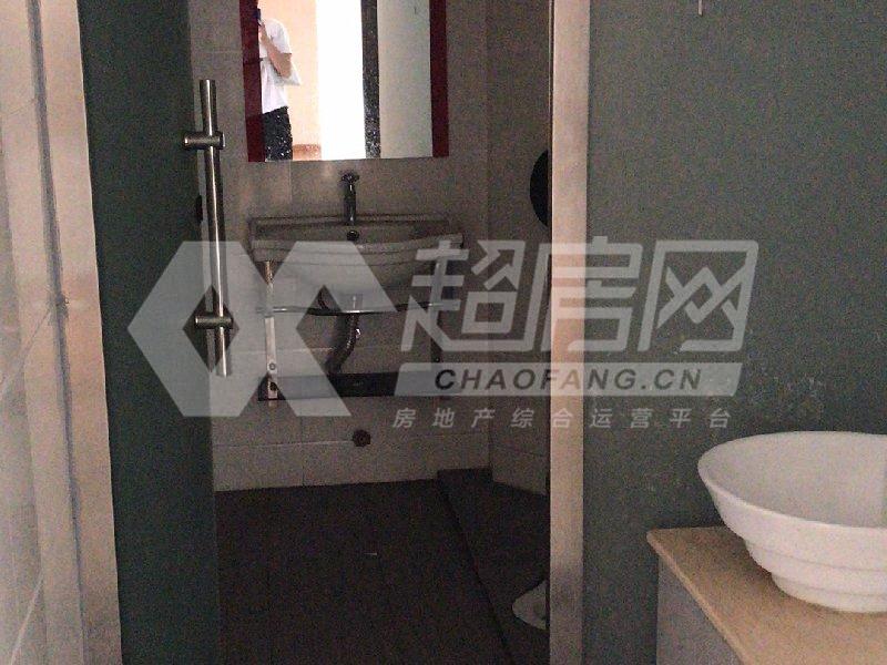 尚林华府(尚林商厦)二手房厨房及卫生间