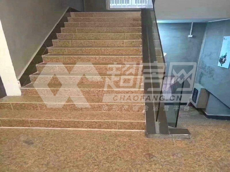 红星居委会二手房书房