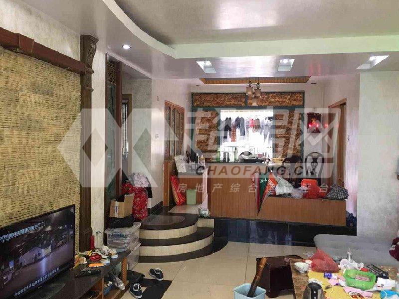 丽星名园二手房客厅