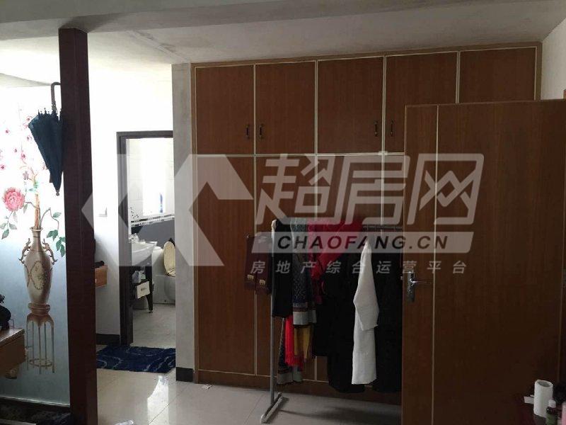 丽星名园二手房客厅