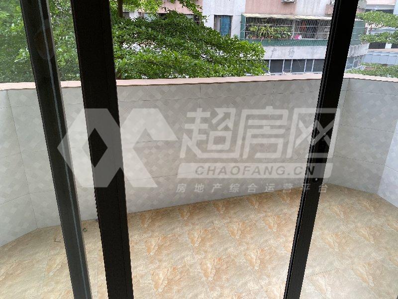 锦龙路二手房阳台