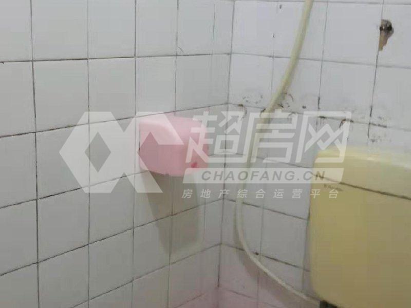 勒流居委会二手房厨房及卫生间