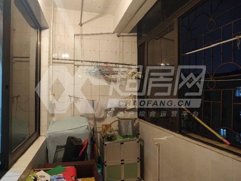 珠江楼二手房阳台