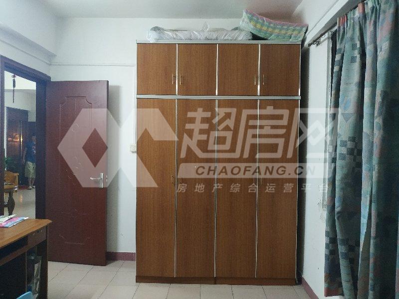 珠江楼二手房卧室