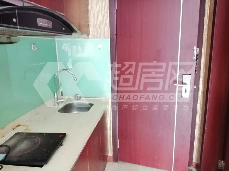 格林公寓二手房厨房及卫生间
