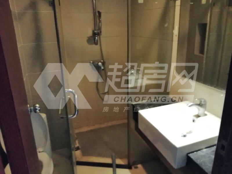 格林公寓二手房厨房及卫生间