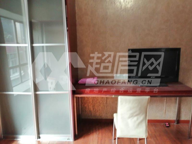 格林公寓二手房阳台