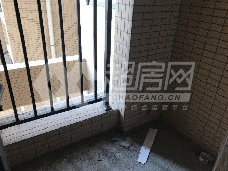 南湖花园二手房露台