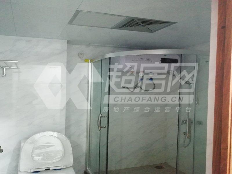 乐汇公馆二手房厨房及卫生间