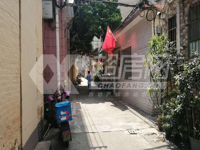文秀居委会二手房阳台