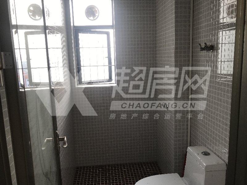 合峰东岸二手房厨房及卫生间