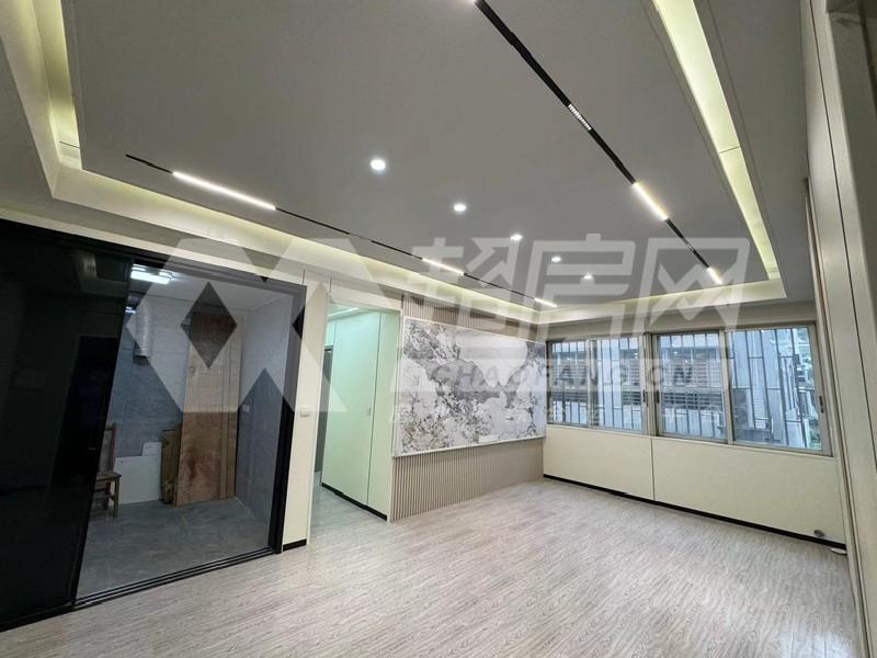 南源商业街二手房卧室