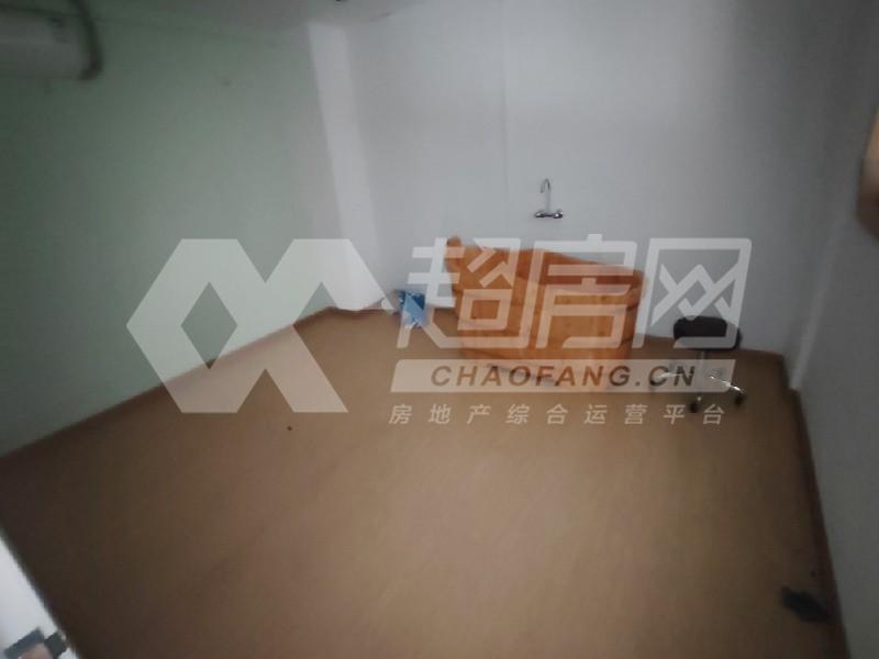 康城尚域二手房阳台