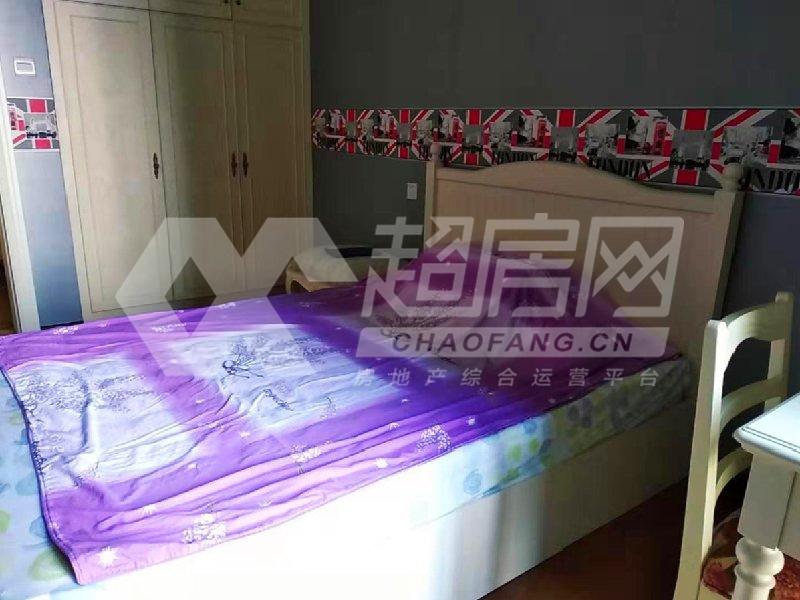 万科沁园二手房卧室