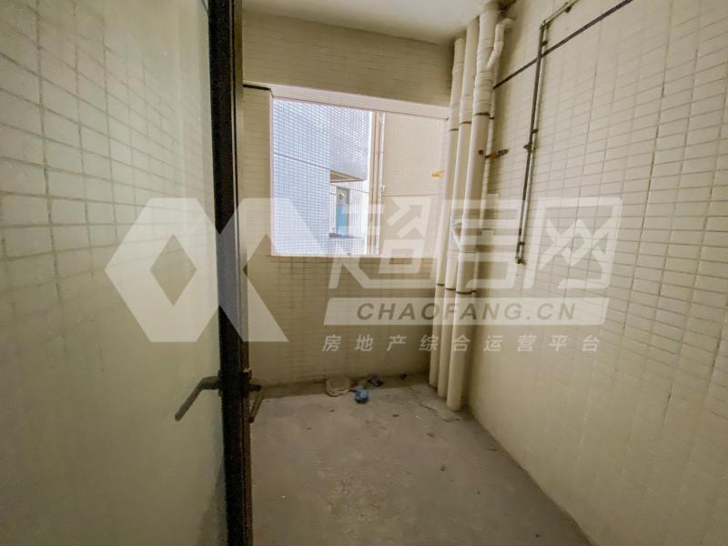 嘉信帝苑二手房阳台