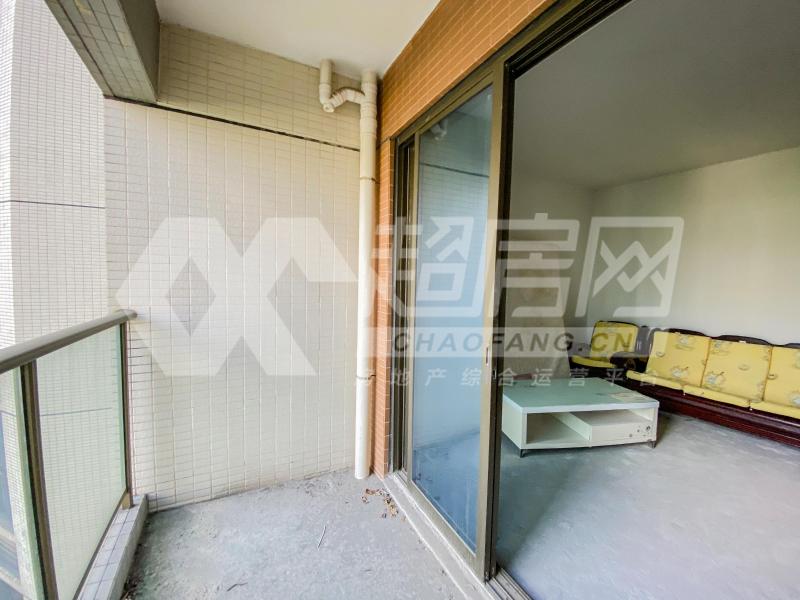 嘉信帝苑二手房阳台