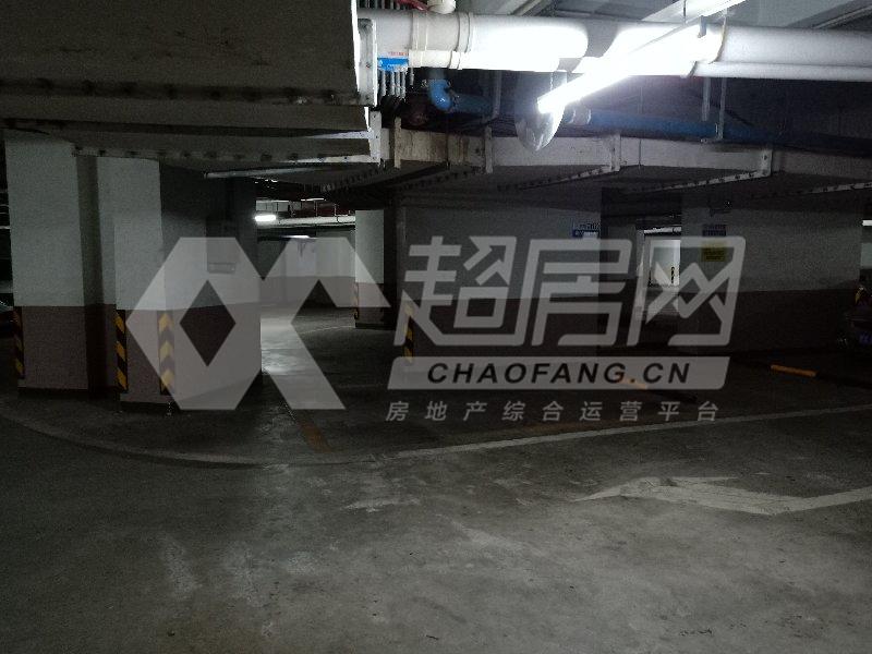 明日华府二手房卧室