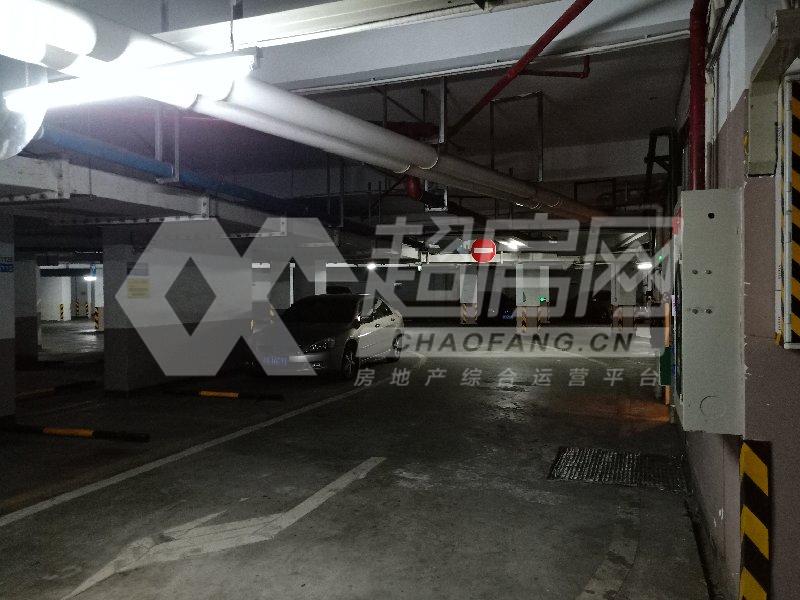 明日华府二手房卧室