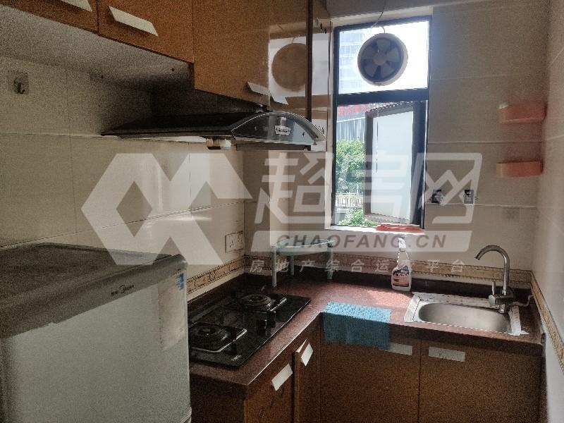汇成华庭（大良）出租房厨房及卫生间