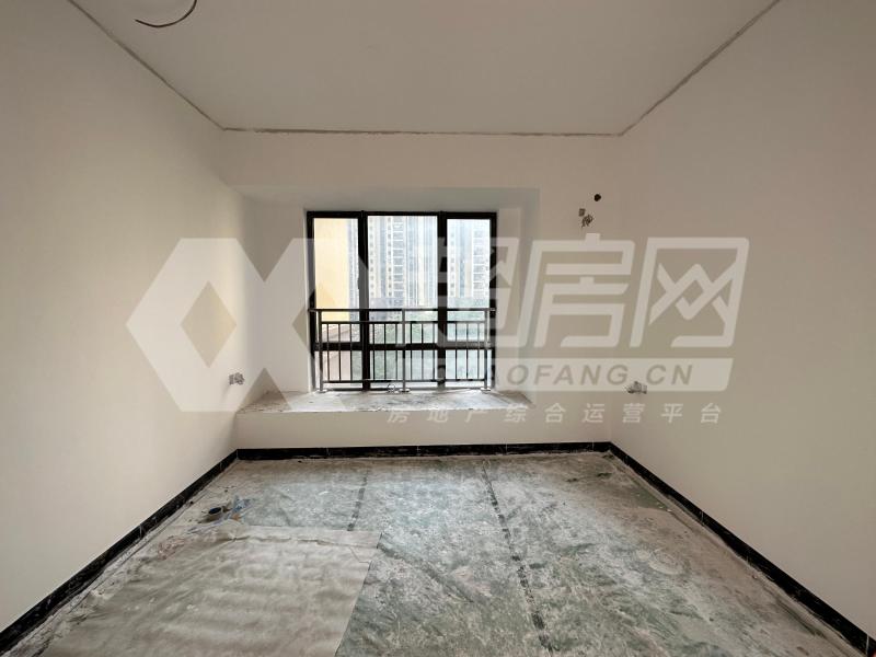 龙湖春江名城二手房卧室