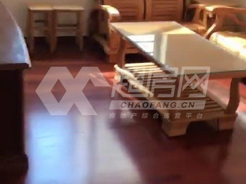 深业城一期二手房客厅