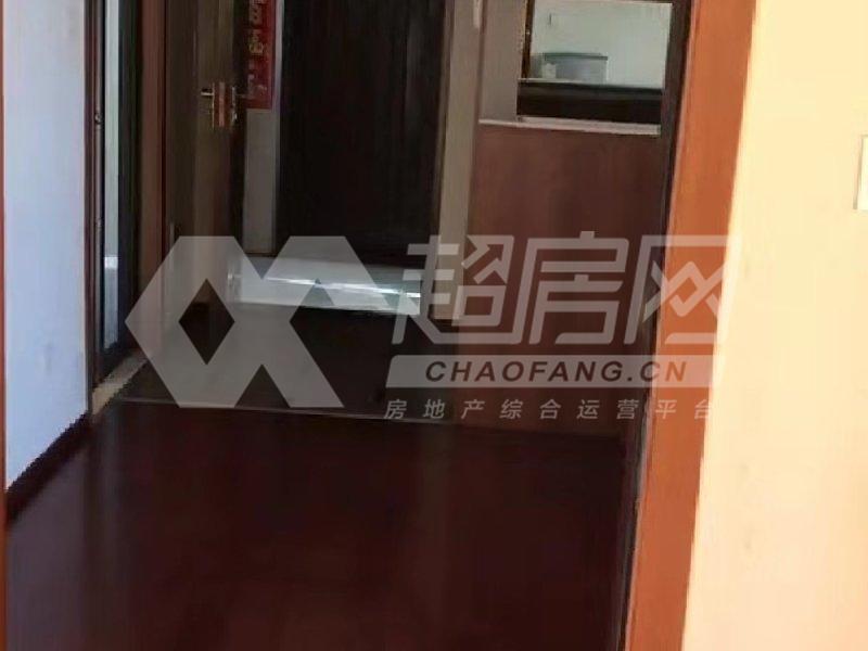 深业城一期二手房客厅