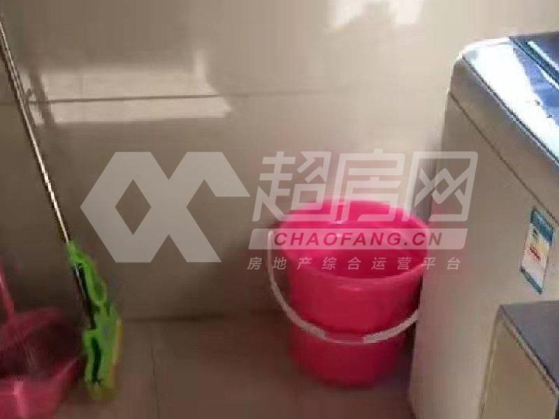深业城一期二手房露台