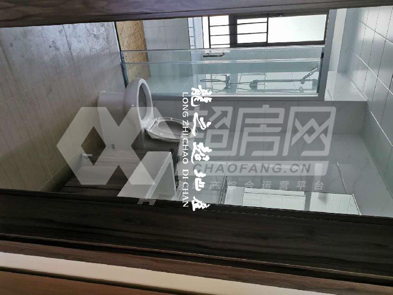 碧桂园听涛苑二手房厨房及卫生间