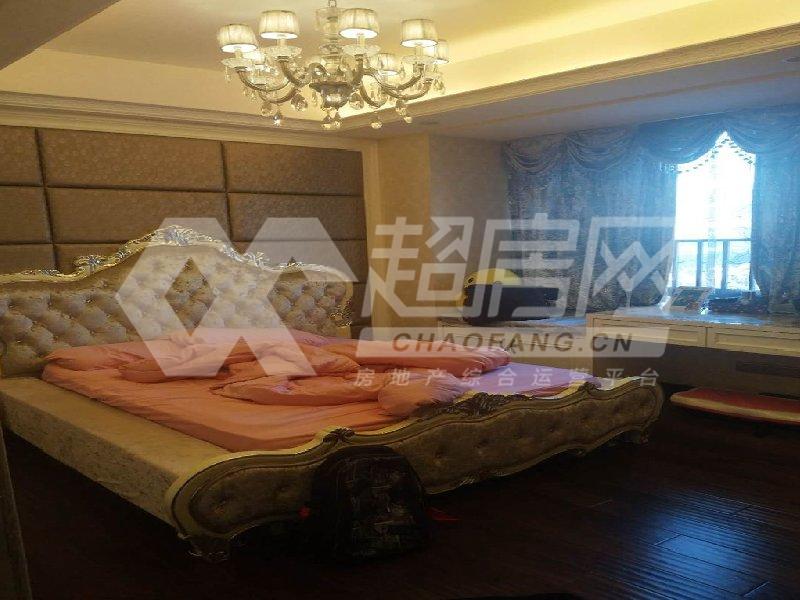 深业城一期二手房卧室