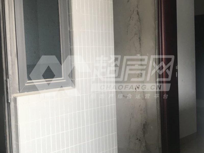 美的广场二手房厨房及卫生间