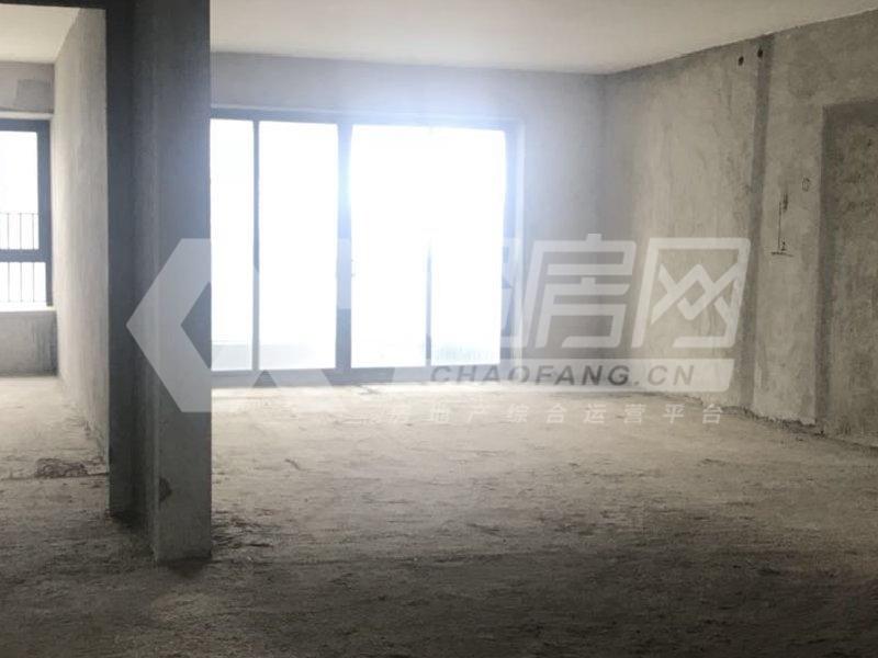 美的广场二手房客厅