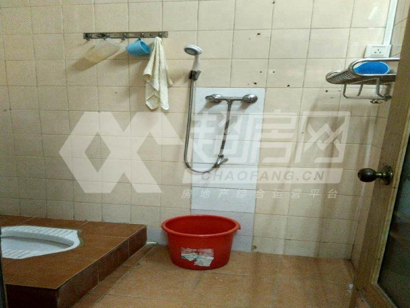 北区居委会二手房厨房及卫生间