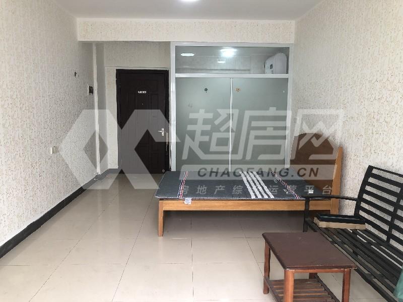 顺明轩二手房客厅