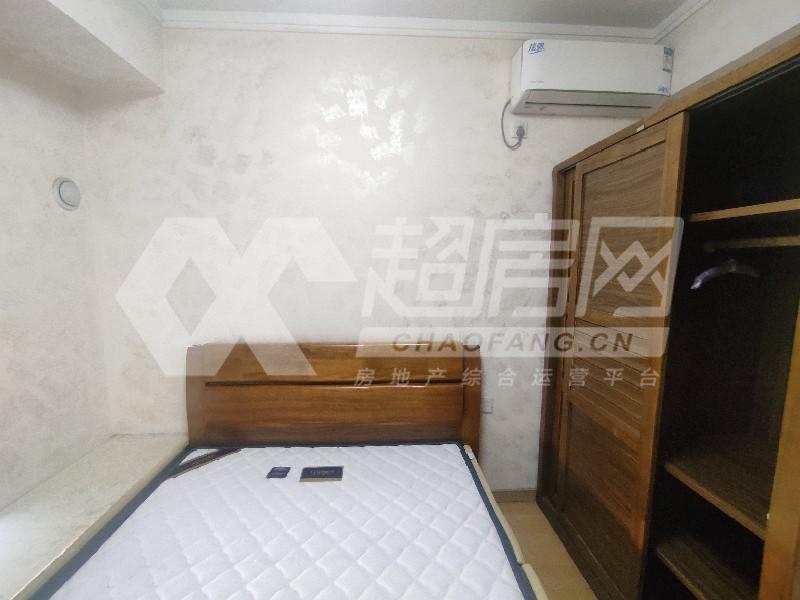 万科缤纷西园二手房卧室