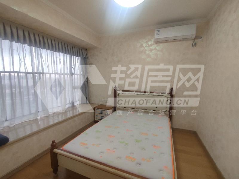 万科缤纷西园二手房卧室