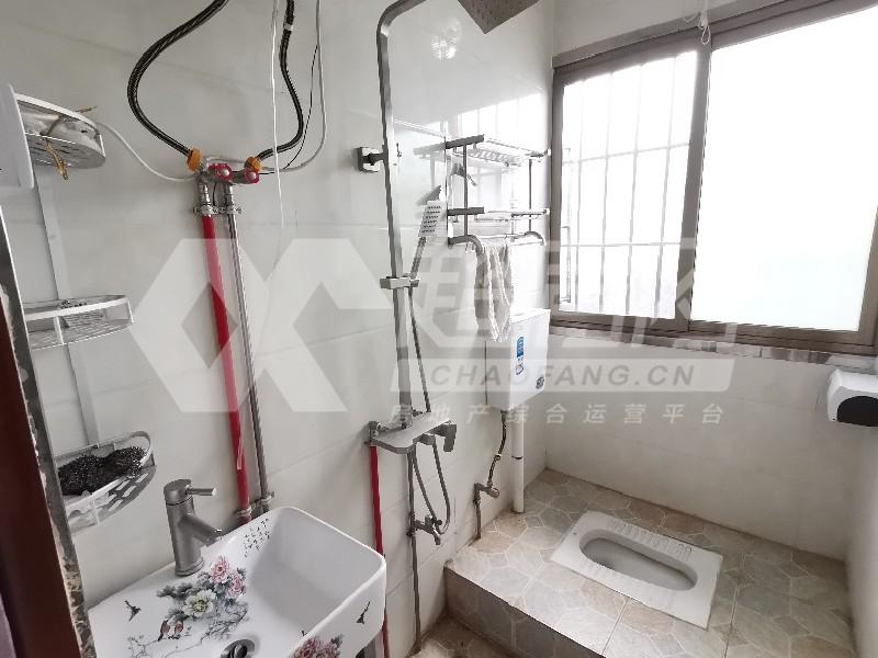 羊额二手房厨房及卫生间