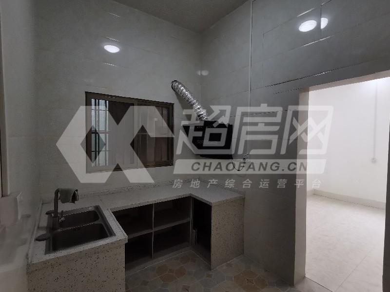 羊额二手房阳台
