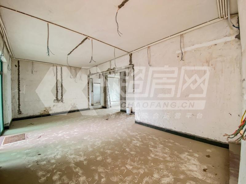 银畔丽苑二手房客厅