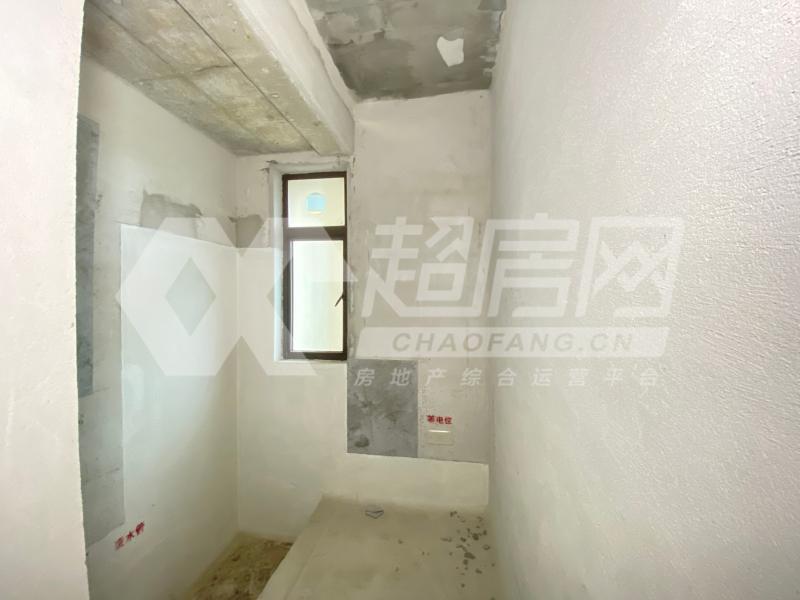 龙湖春江名城二手房厨房及卫生间