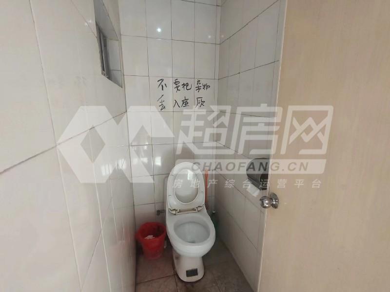 常教居委会二手房厨房及卫生间