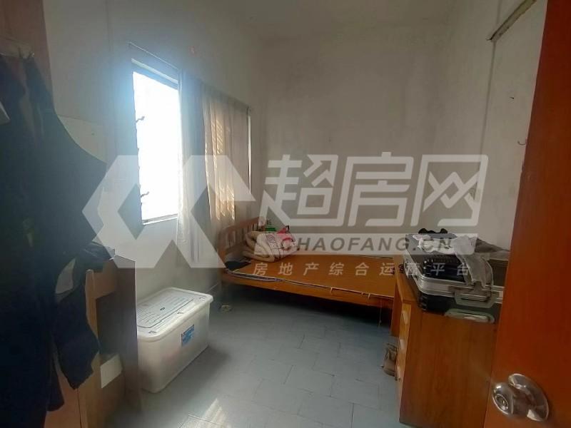 常教居委会二手房卧室