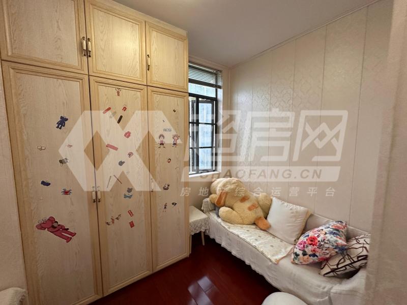 顺峰山语二手房书房