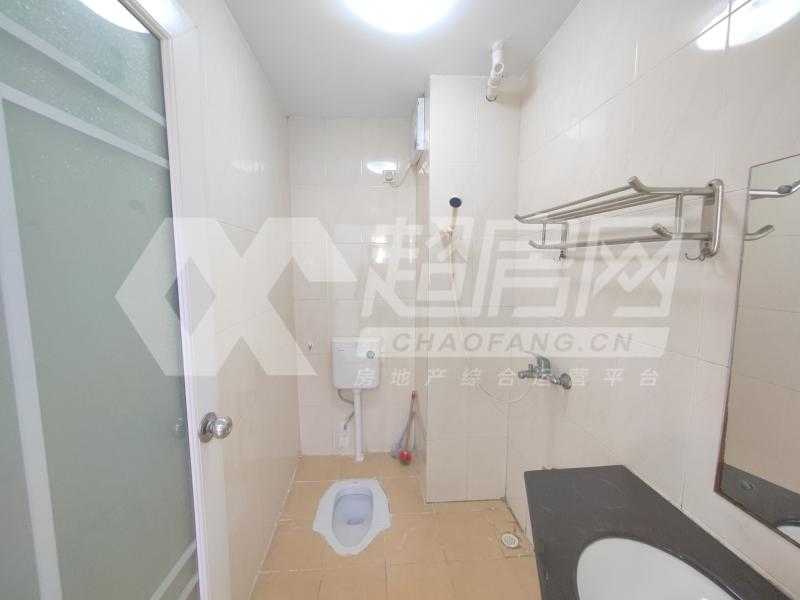 顺雅名筑二手房厨房及卫生间