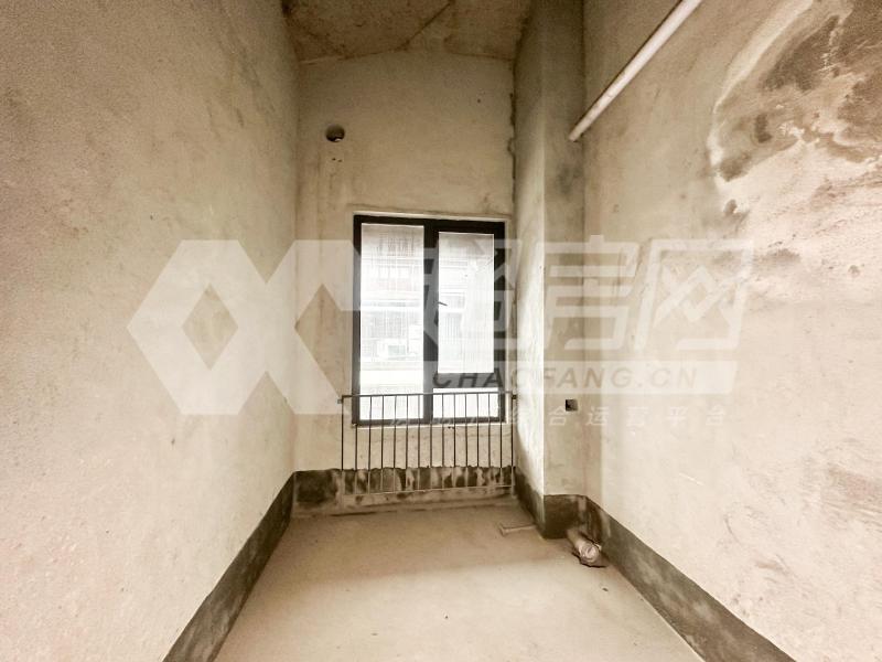 华侨城天鹅湖（别墅）二手房厨房及卫生间