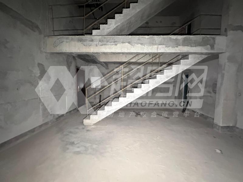 华侨城天鹅湖（别墅）二手房卧室